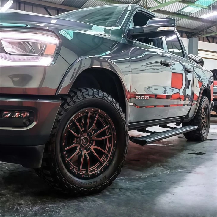 Ram 1500 Retractable Side Steps